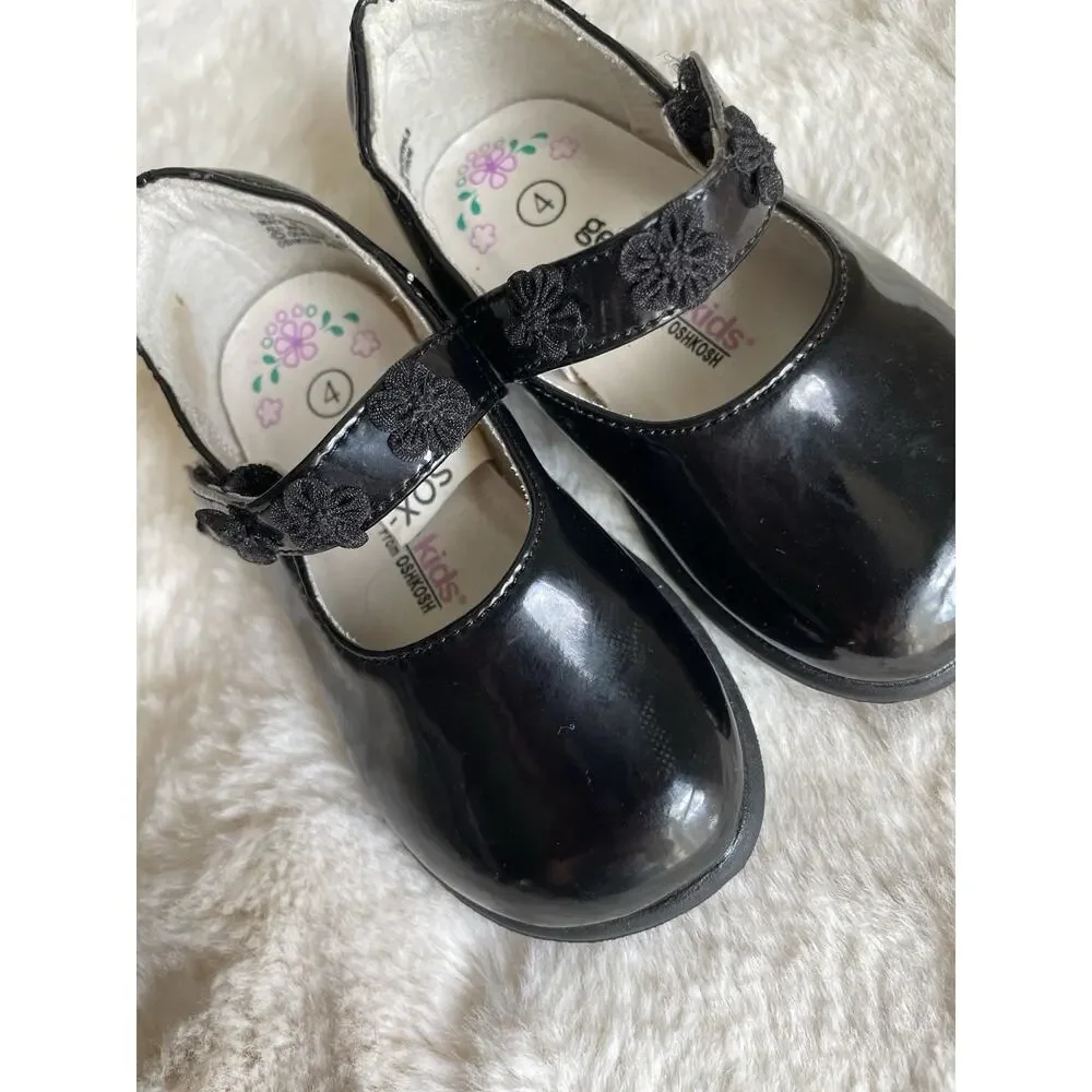 Girls Black Maryjane’s Size 4